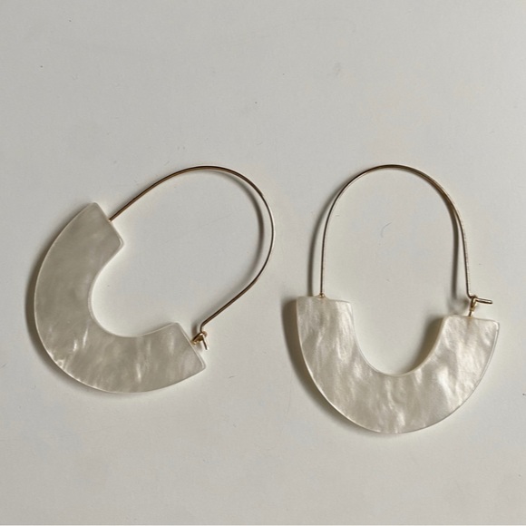 Target earrings. - Picture 1 of 7
